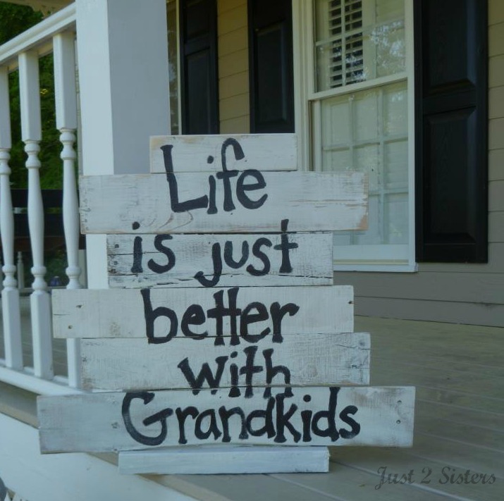 pallet grandkids sign