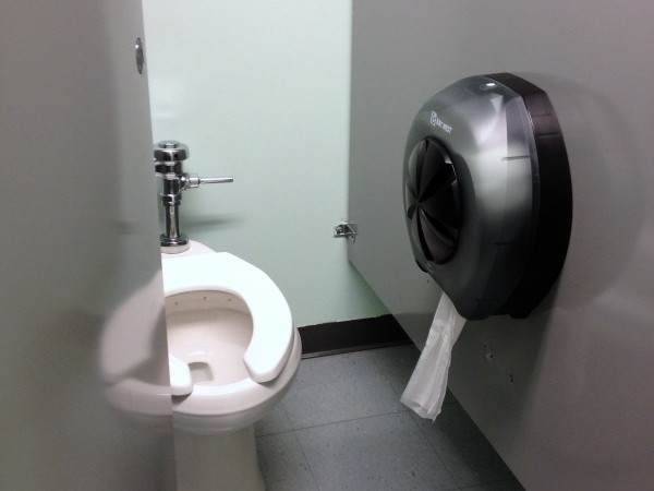 bathroom stall etiquette